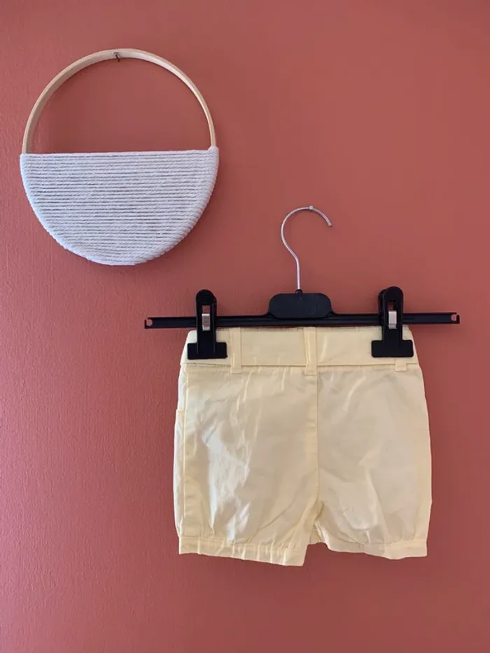 🌞 Short jaune pastel bébé fille – Taille 9 mois - Neuf - photo numéro 2
