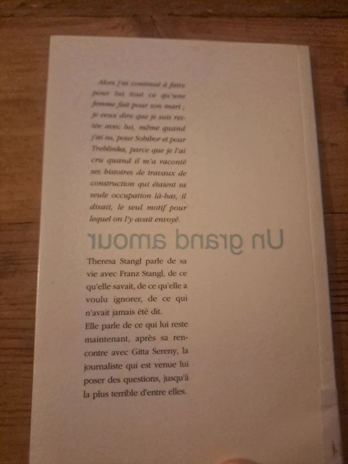 Livre Un Grand Amour, Nicole Malinconi - photo numéro 2