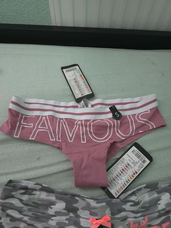 Lot de deux culottes taille S neuves - photo numéro 2
