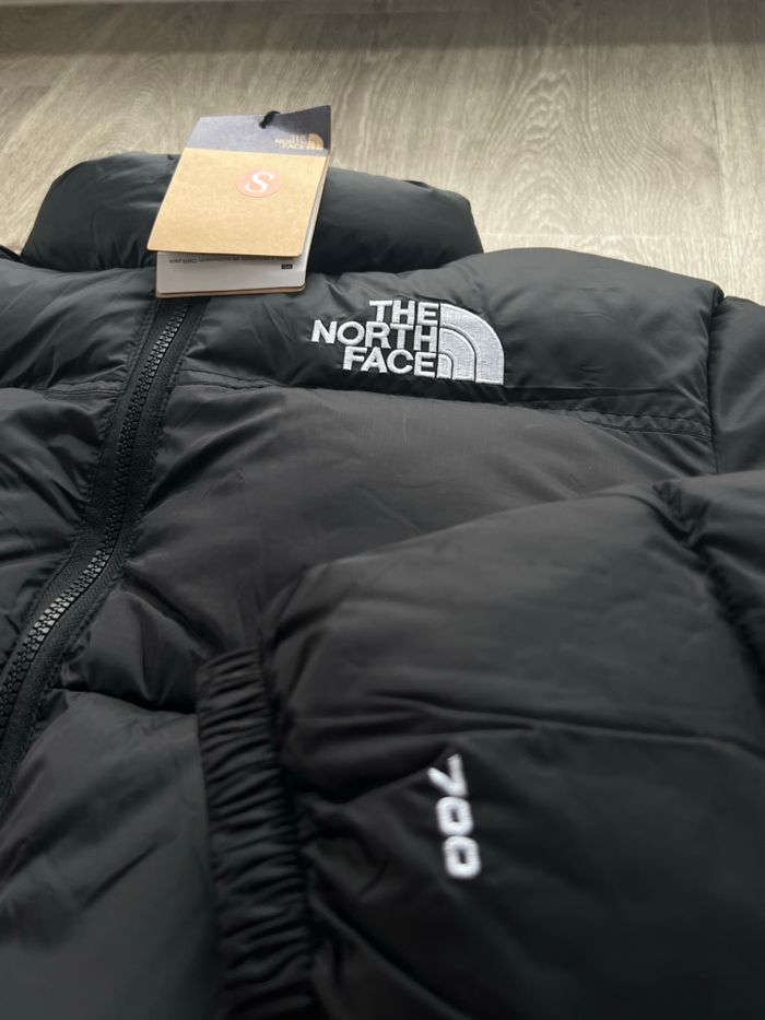 Doudoune crop top the north face / taille S - photo numéro 2