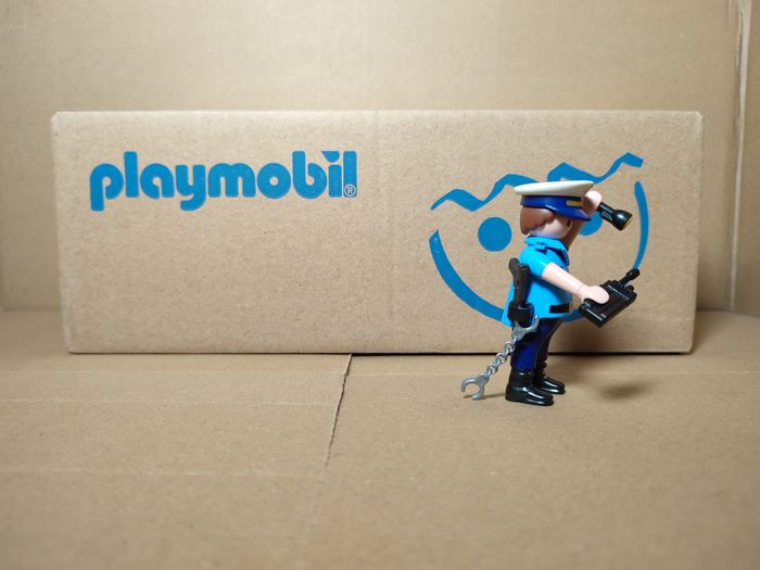playmobil 6502 Chef des policiers - occasion - photo numéro 2