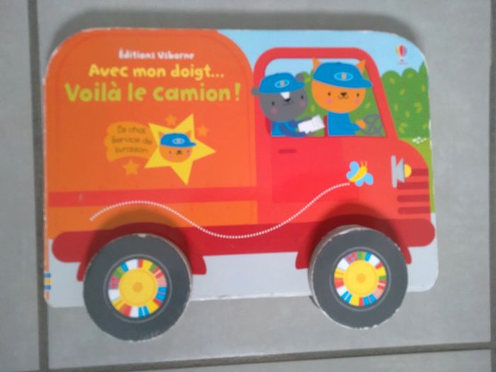 Livre avec mon doigt voilà le camion - photo numéro 3