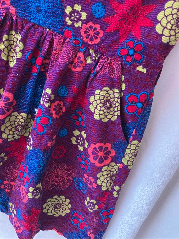 Robe courte In Extenso 6 à 8 ans (2€50) - photo numéro 3