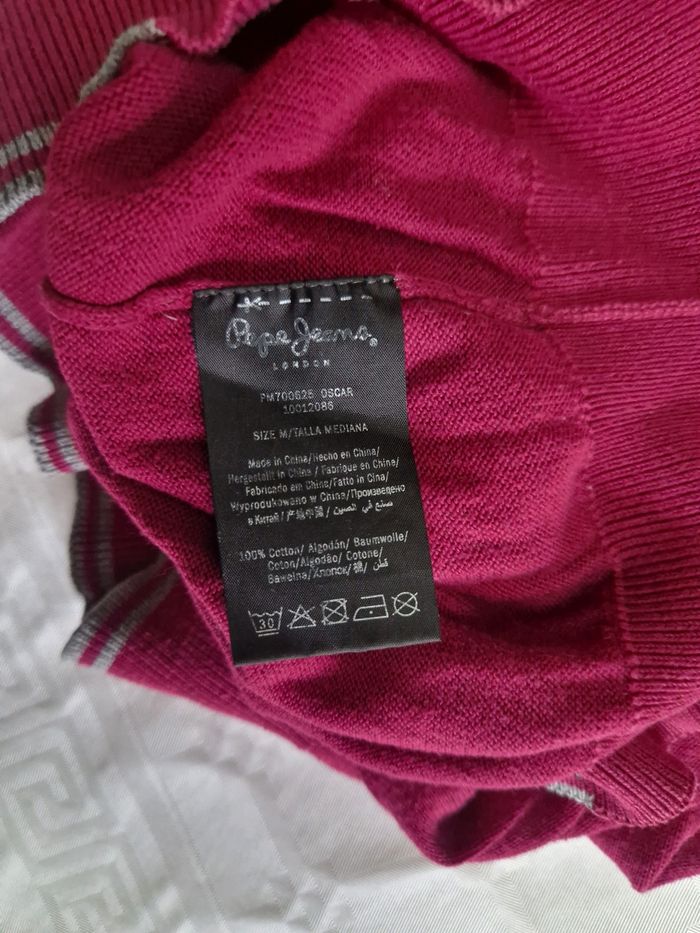 Pull col v , homme , pepe jeans  , taille M  , couleur bordeaux - photo numéro 9