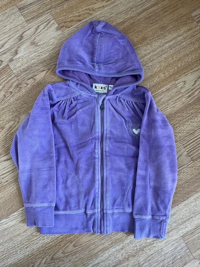 Sweat zippé avec capuche taille 98-104