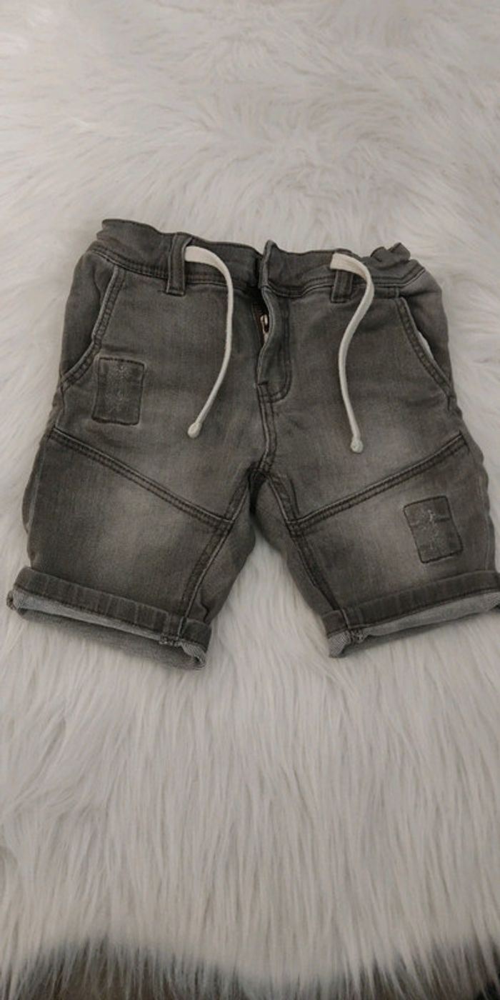 Short gris