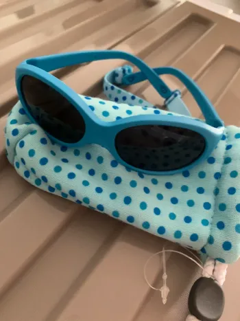 Lunettes de soleil bébé