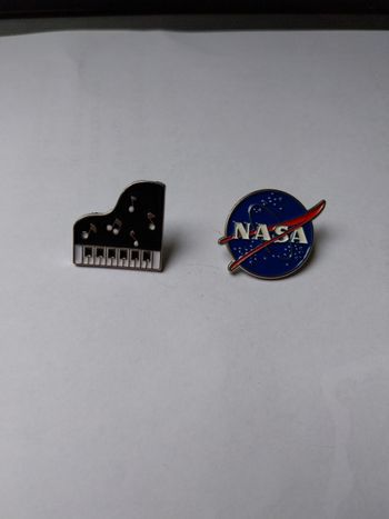 Pins piano ou nasa