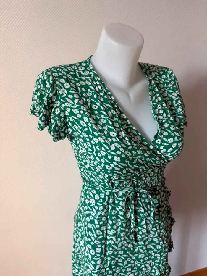 Robe d’été en très bon état verte taille S flamantrose - photo numéro 2