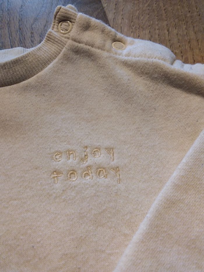 Sweat beige Kiabi - photo numéro 2