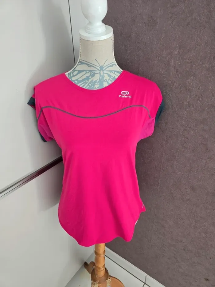 Haut Kalenji taille 40 très bon état
