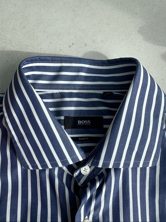 Chemise BOSS Slim Fit à rayures Taille 44  👔 - photo numéro 3
