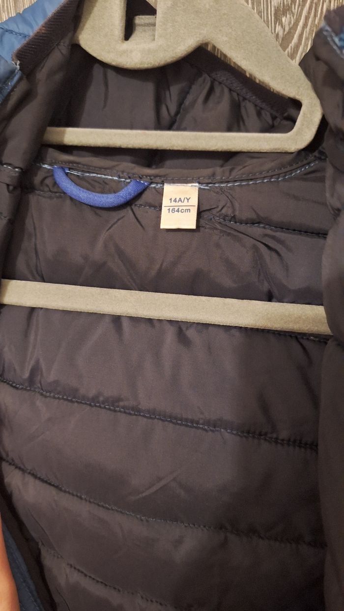 Doudoune légère déperlante bleu et blanc à capuche - photo numéro 7