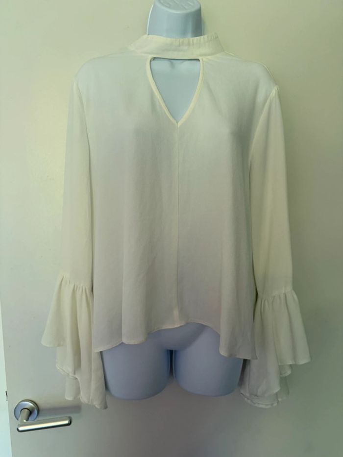 Blouse manches longues blanche Atmosphère