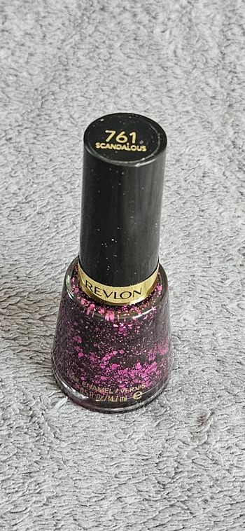 Vernis revlon