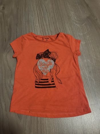Haut t shirt fille kiabi 2 ans couleur corail mélangée à du rose et orange 😅