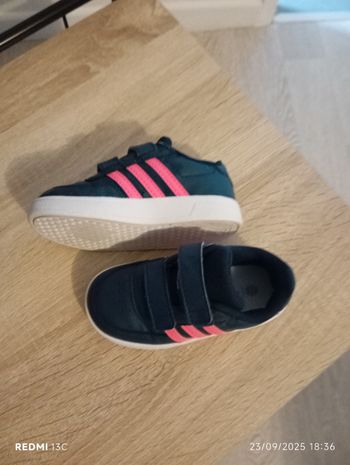 Baskets adidas bebe fille