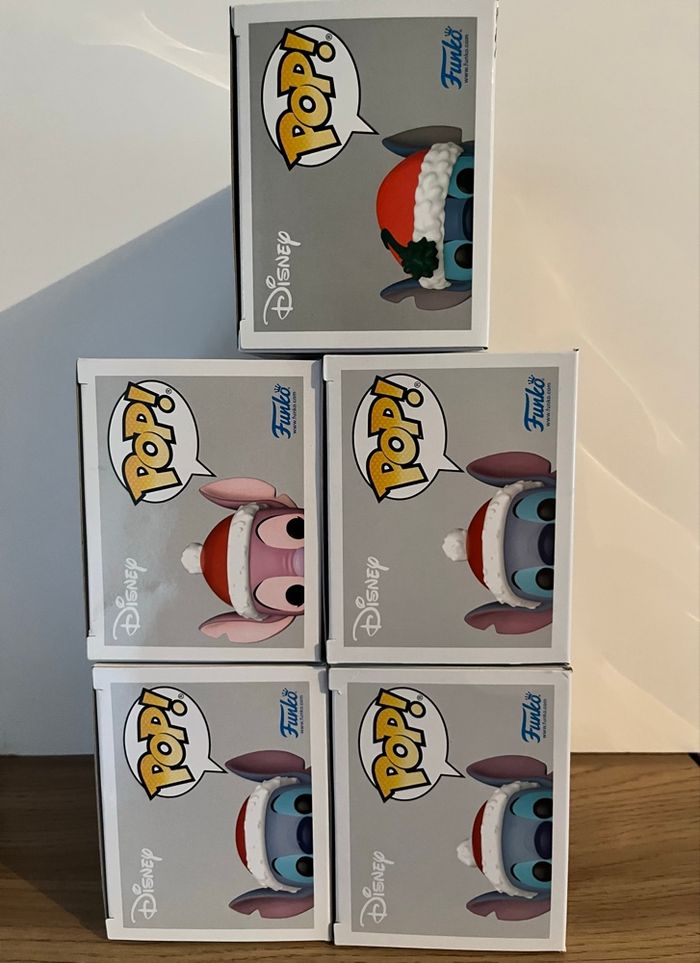 Lot 5 figurines Funko Pop Stitch édition Noël - photo numéro 4