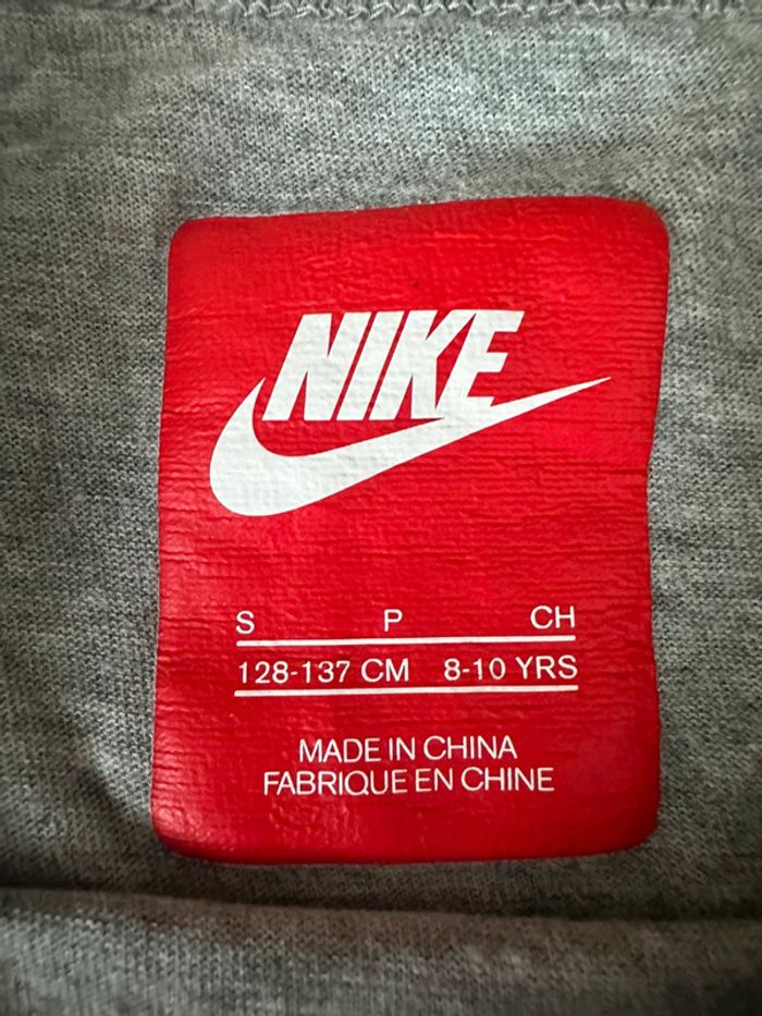 T-shirt ML Nike 8/10 ans - photo numéro 2