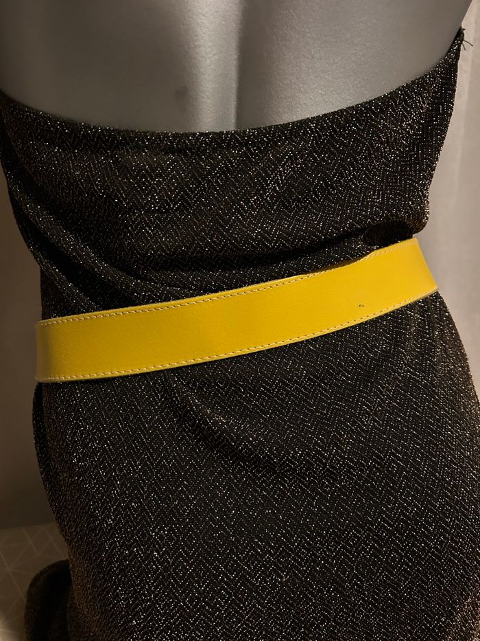 Très jolie ceinture vintage en croûte de cuir jaune - photo numéro 6