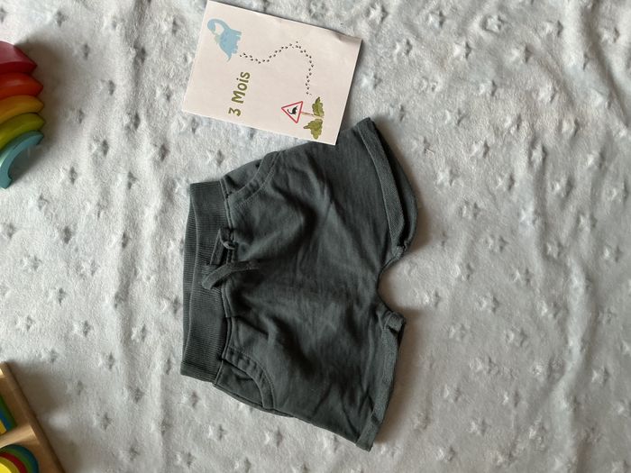 short bleu gris taille élastique avec poches 3 mois boite à malices - photo numéro 2