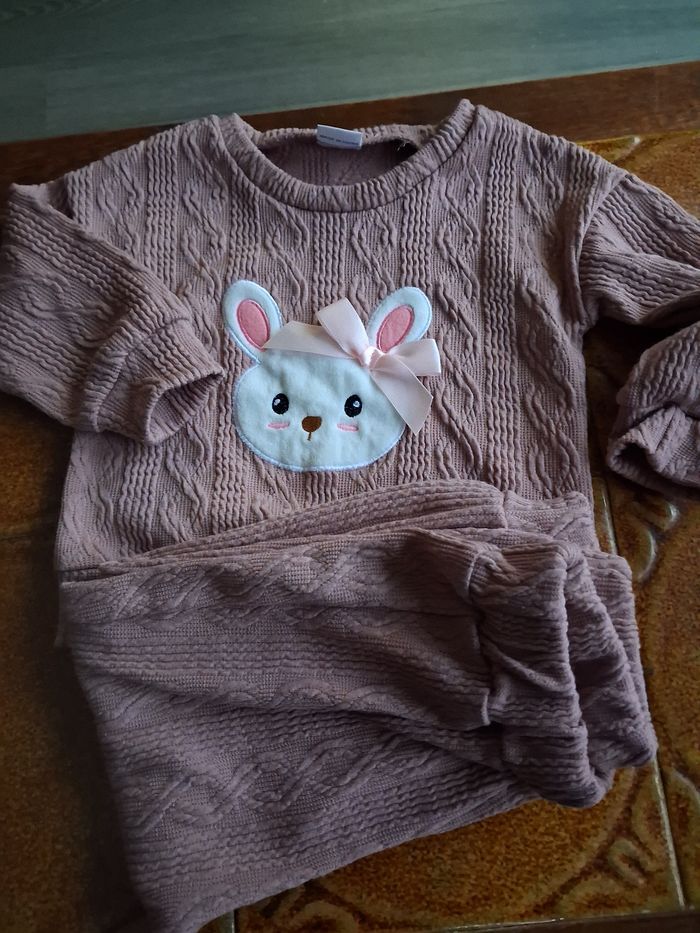 Ensemble vieux rose haut et pantalon