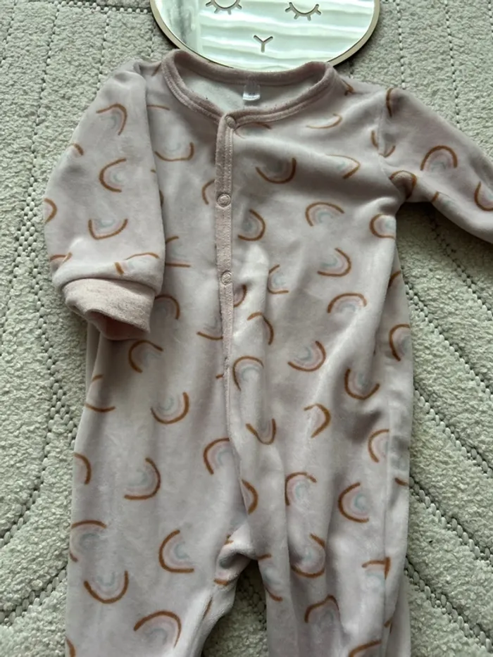 Pyjama arc en ciel - photo numéro 2