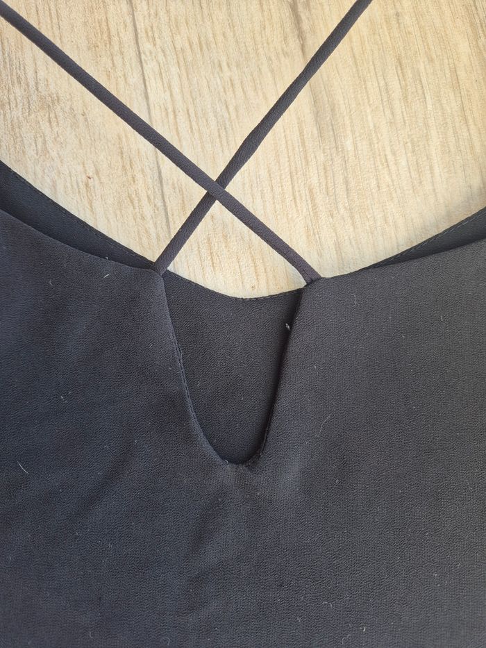 Top noir - photo numéro 4