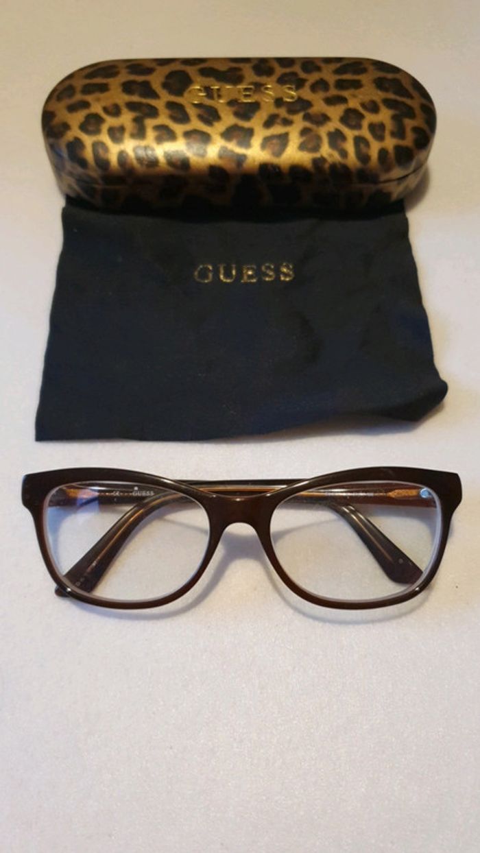 Montures lunettes de vue guess