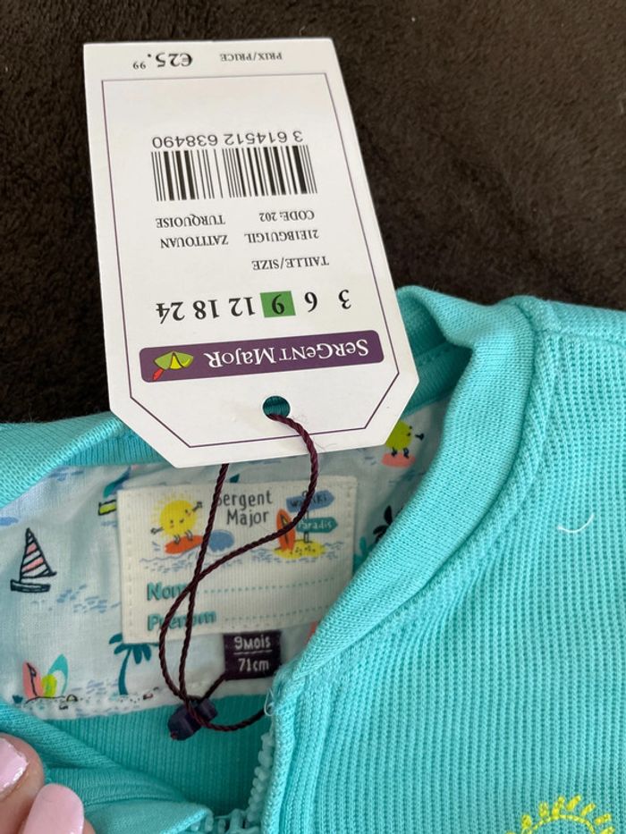 Veste turquoise 9 mois neuf avec étiquette - photo numéro 2