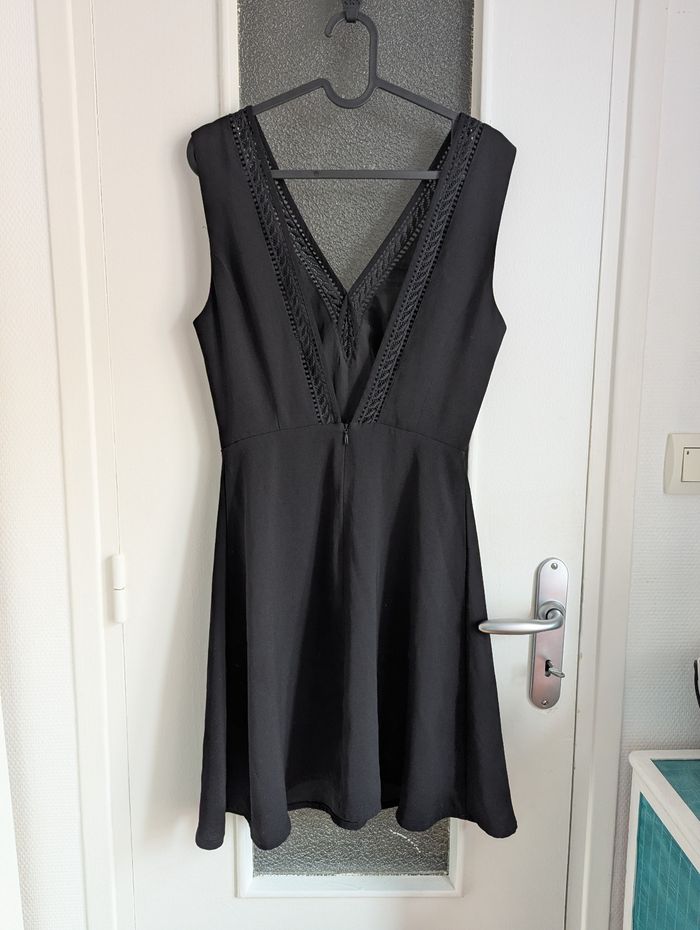 Robe noir camaïeu dos nus taille 36 s - photo numéro 2