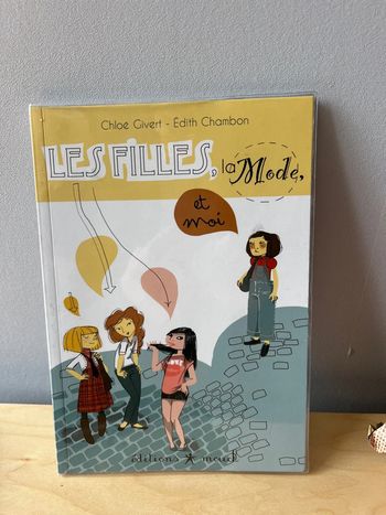 Édition mouck#Les fibres, la mode, lecture collège