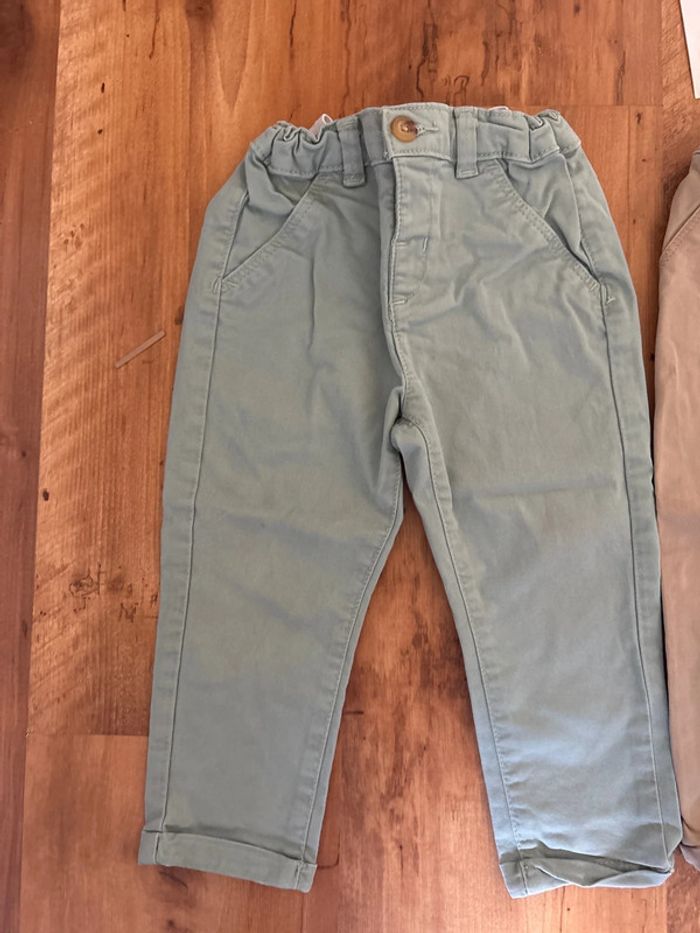 Lot de 3 pantalons Kiabi taille 24 mois - photo numéro 2