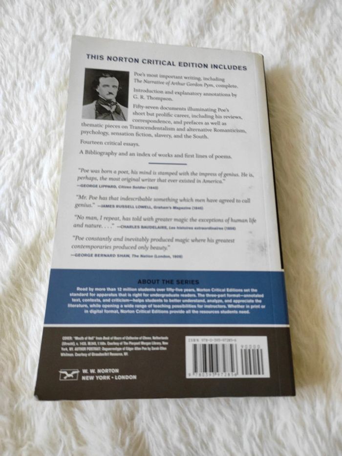 The selected writings of Edgar Allan Poe - photo numéro 2