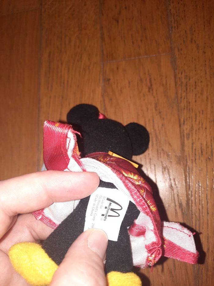 Minnie tenue asiatique mac donald vintage 2000 - photo numéro 7