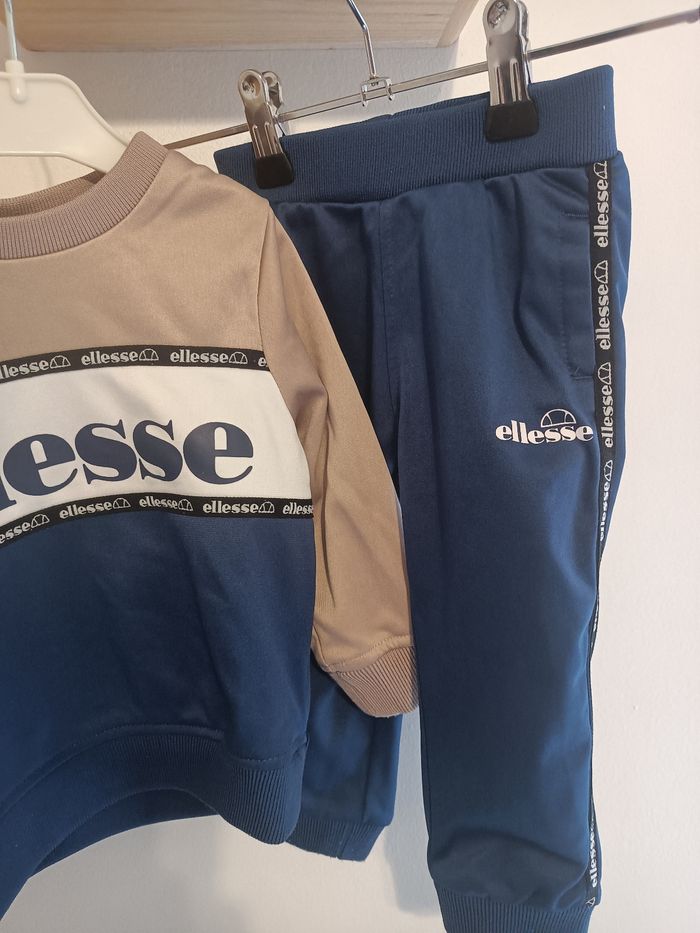 Jogging ellesse - photo numéro 3