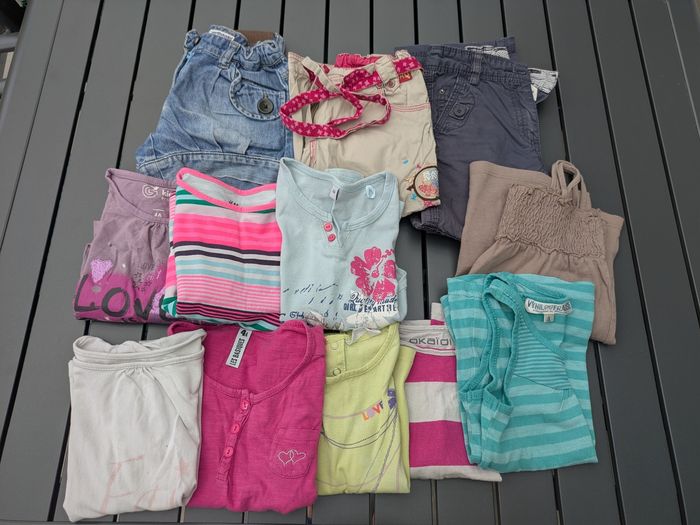 Lot 12 vêtements été mi saison fille 4 ans