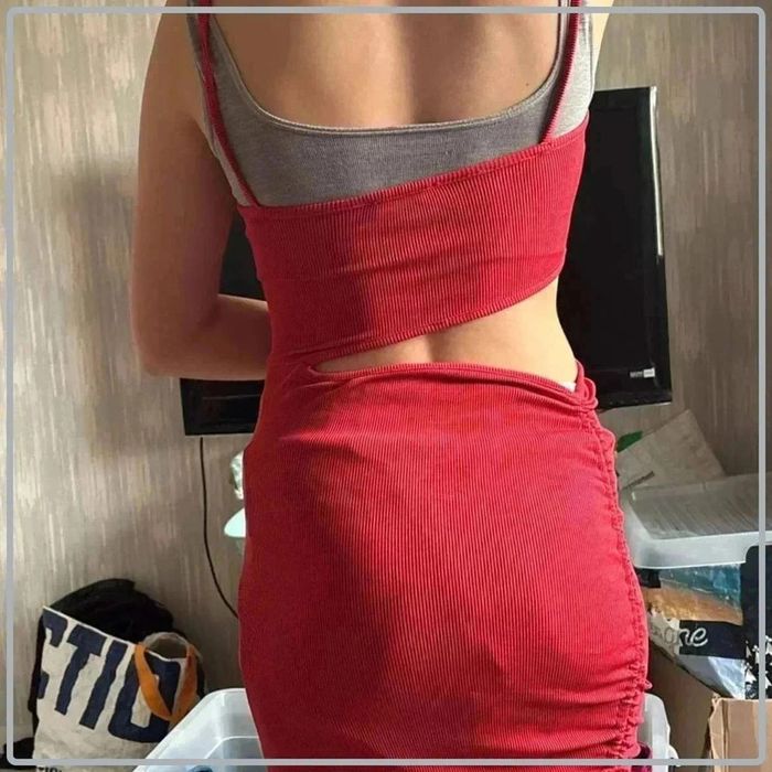 Magnifique  robe  taille 40  marque  Jennyfer - photo numéro 2