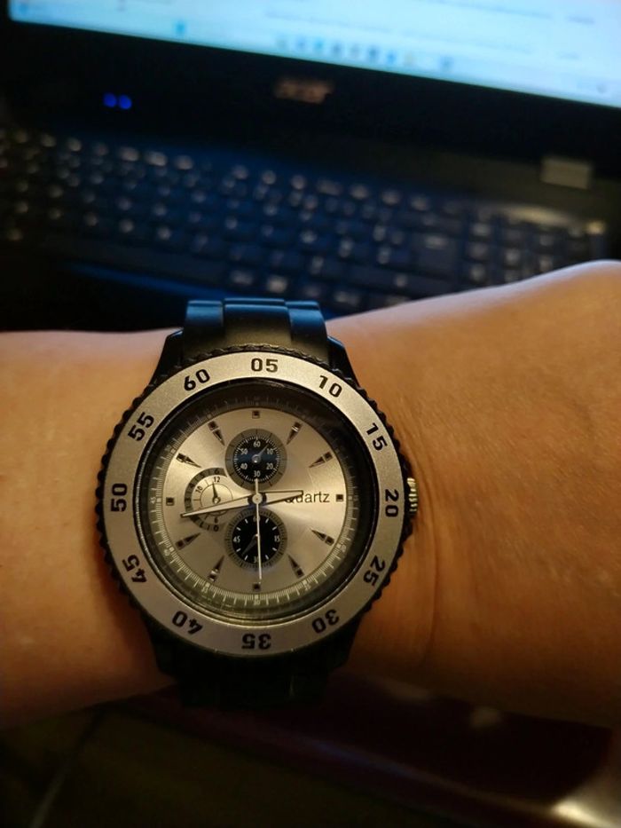 Montre homme - photo numéro 2