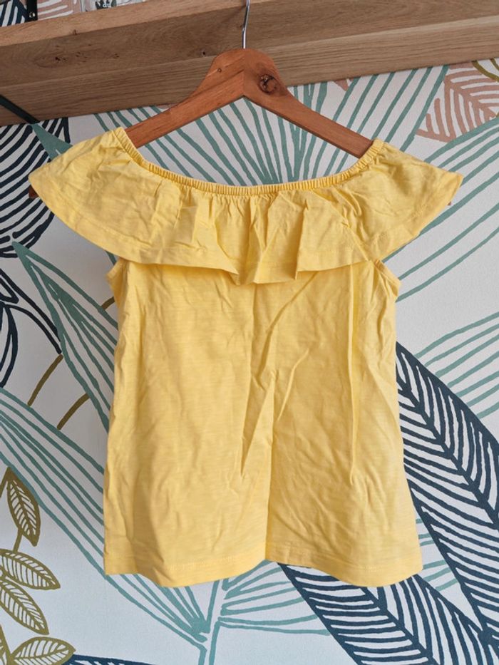 Top jaune Needs taille 7 ans