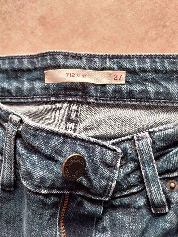 Levi strass 712 slim