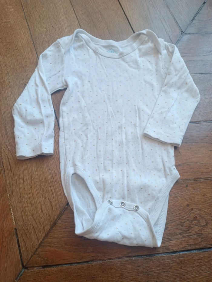 Bodies blanc manches longues petit cœur dore