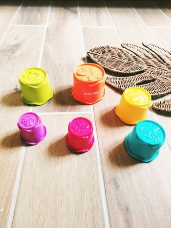 🌈Jeu de motricité -Lot de 6 Plots/ gobelets en plastique à emboîter  - marque Kidway 