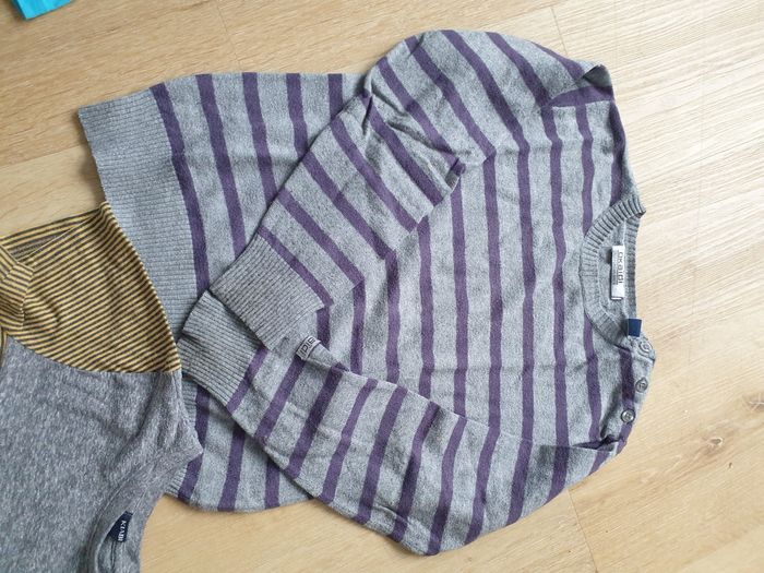 Lot de hauts 8 ans - photo numéro 6