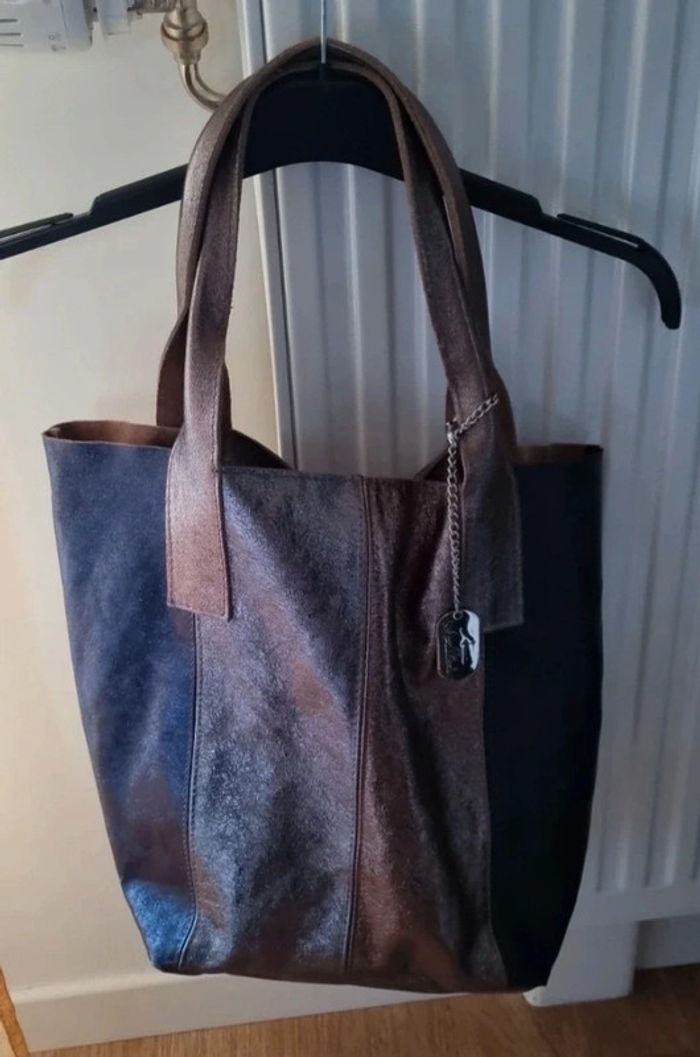 Sac à main type cabas irisé bleu et doré