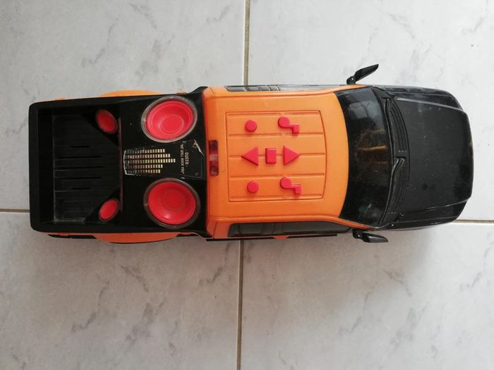 Voiture - photo numéro 2