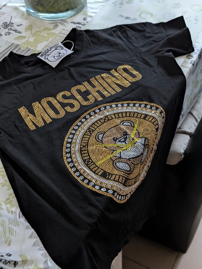 T-shirt moschino taille s - photo numéro 9
