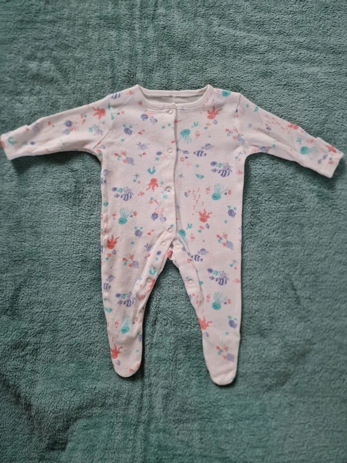 Très joli pyjama 0.3 mois 62 cm