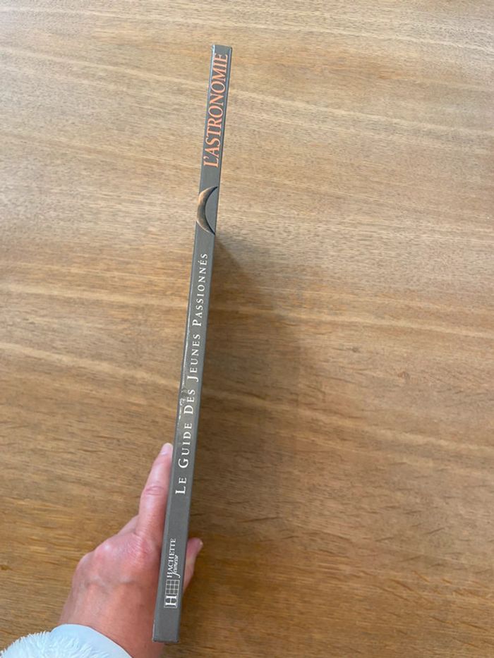 L’astronomie Éditions Hachette jeunesse - photo numéro 3