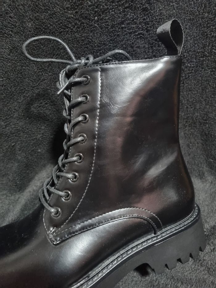 Paires De Bottines Noires - photo numéro 8